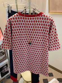 Resyla 女士宽松圆领常规肩部印花短袖T恤 - 紅色 - 查看 2