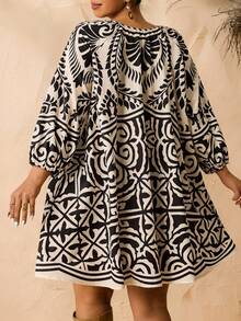 SHEIN CURVE+ Plus Size Hollow Neck Allover Print Casual Vacation Dress Boho Tops Plus Size Cruise - Black and White - View 2