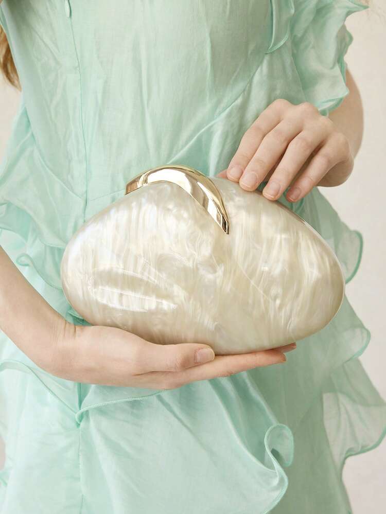 BOLSO DE MANO ELEGANTE DE ACRÍLICO PARA DAMAS CON DECORACIÓN METÁLICA ESTILIZADA, ADECUADO PARA CITAS, FIESTAS Y VACACIONES