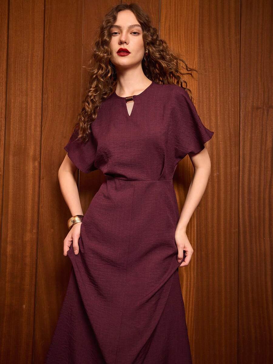 Uhlyne 女士长裙，简约设计，适合通勤、聚会和休闲穿着，夏季款 - Bold Plum - 查看 1