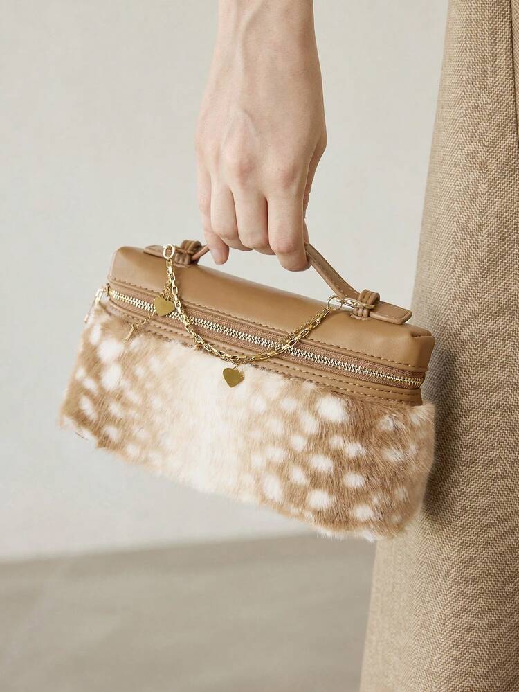 HOLLOW OUT SQUARE HANDBAG