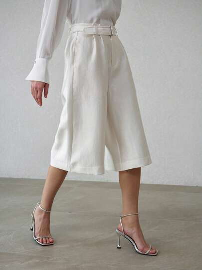 MOTF PREMIUM VITA DAMBYXOR MED VID BEN OCH SKÄRP, VÅR/SOMMAR