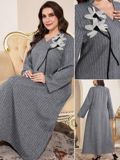 Al Najma Plusstorlek elegant långärmad klänning med blommig dekor i arabisk stil för kvinnor