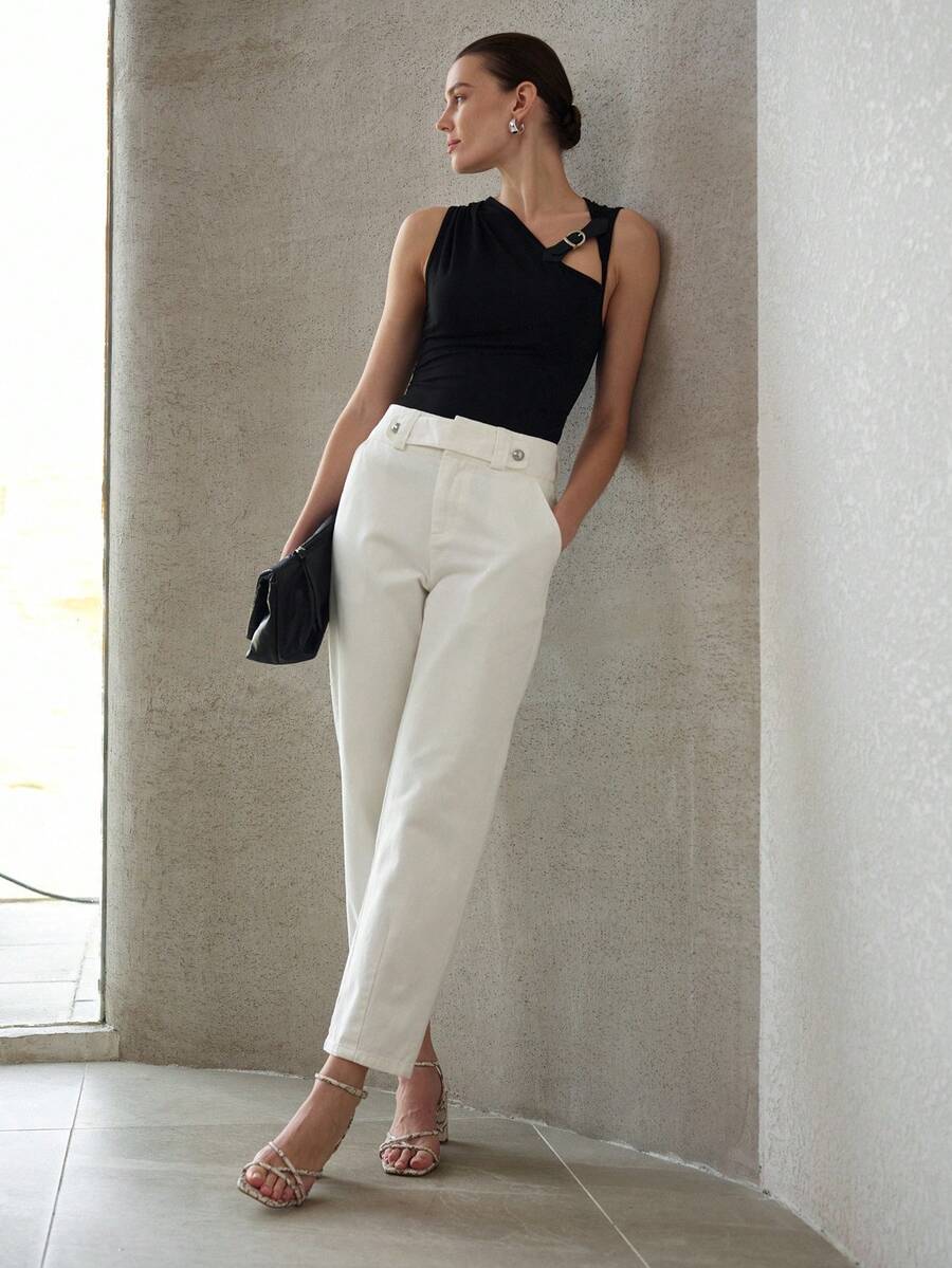 MOTF PREMIUM WOMEN'S COTTON WAIST METAL DESIGN BANANA CROPPED JEANS, SPRING/SUMMER - White - View 1