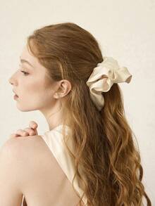 MOTF PREMIUM CHAMPAGNE FAUX SILK SCRUNCHIE - Champagne - View 3