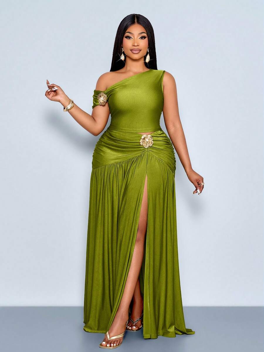 SOLERSUN Plus Asymmetrical Neck Top & Split Thigh Skirt - Green - View 1