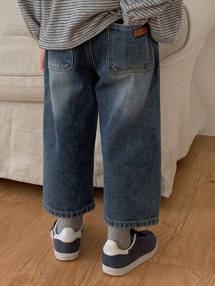 Young Boys Fashionable Washed Loose Denim Jeans