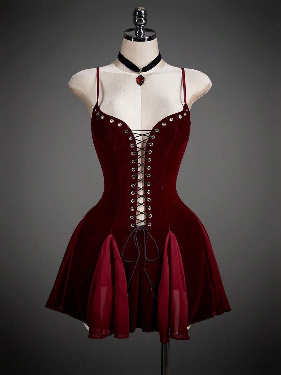 SHEIN ICON Y2k 女士酒红色派对哥特性感网纱拼接交叉绑带迷你吊带连衣裙，适合度假、生日、婚礼、情人节等场合，夏季约会之夜 - 酒紅色 - 查看 1