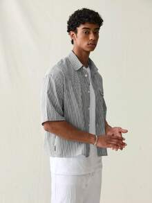 SWAVVY Áo sơ mi nam tay ngắn dáng rộng, kẻ sọc, thích hợp cho mùa xuân/hè. Áo sơ mi nam mùa hè, áo crop top nam, áo sơ mi tay ngắn nam, áo sơ mi kẻ sọc nam, áo sơ mi dáng rộng nam, áo sơ mi đi nghỉ mát nam, áo sơ mi dáng rộng nam, áo sơ mi tay ngắn nam, áo crop top nam, áo sơ mi mùa hè nam, áo sơ mi kẻ sọc nam. - Cà phê nâu - Xem 6