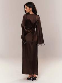 Aloruh 浪漫V领长袖流苏装饰收腰连衣裙（女款） - 深棕色 - 查看 7