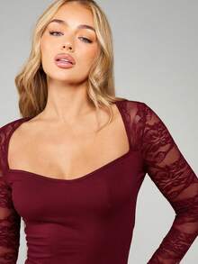 MISSGUIDED Elegant Lace Bell Sleeve Crop Top With Sweetheart Neckline For Fall Winter Evening Party - Burgundy - View 4