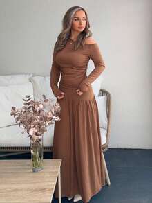 Jeta Ari 2pcs/Set Spring & Autumn Back To School New Brown Elastic Striped Relaxed Fit Oblique Shoulder Pleated Slim Long Sleeve T-Shirt + High Waist Pleated Flared Skirt Fall Cloth For Women - Brown - View 4