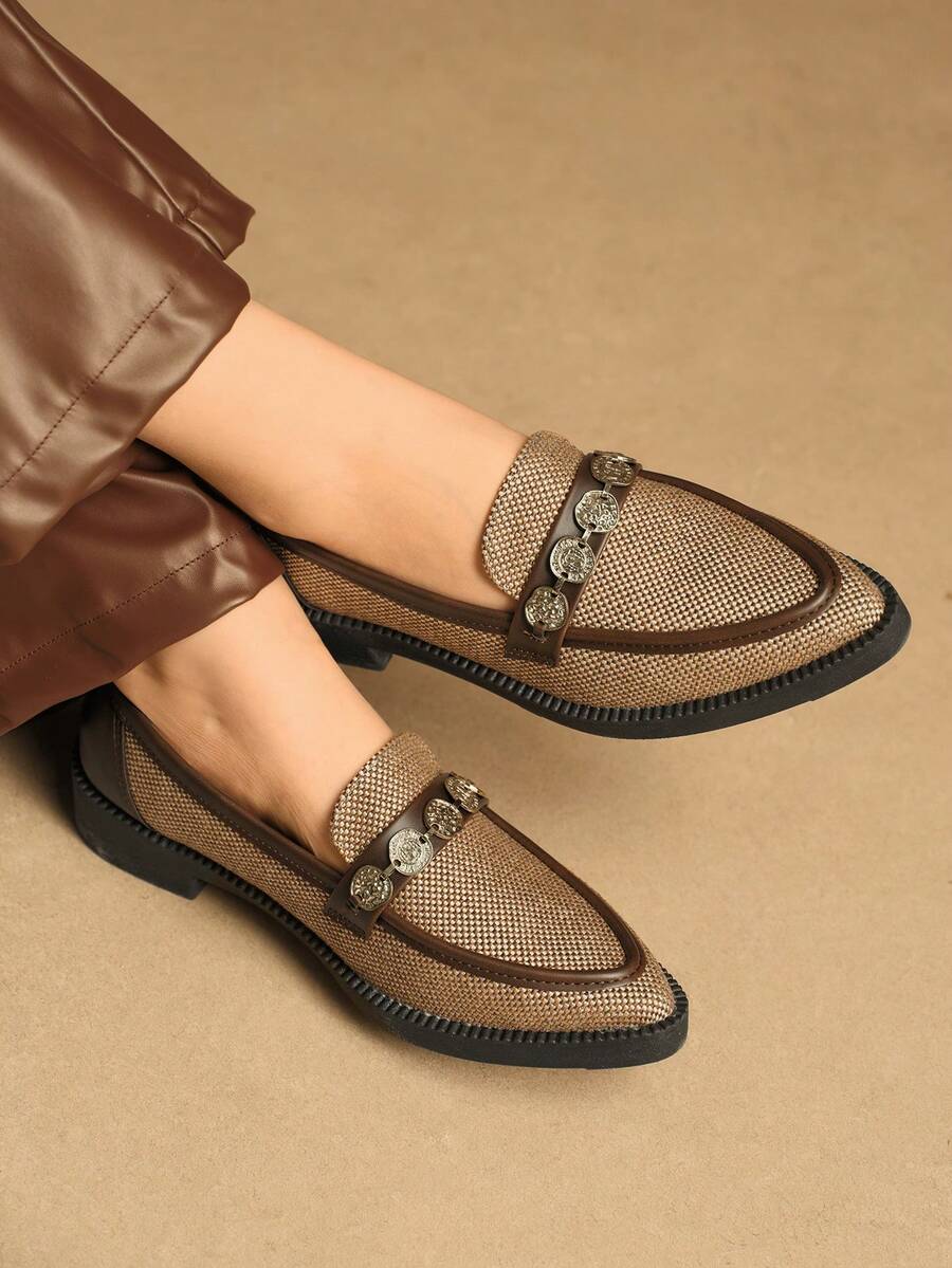 Rosivie 女士尖头金属装饰日常通勤粗跟鞋 - 彩色 - 查看 1