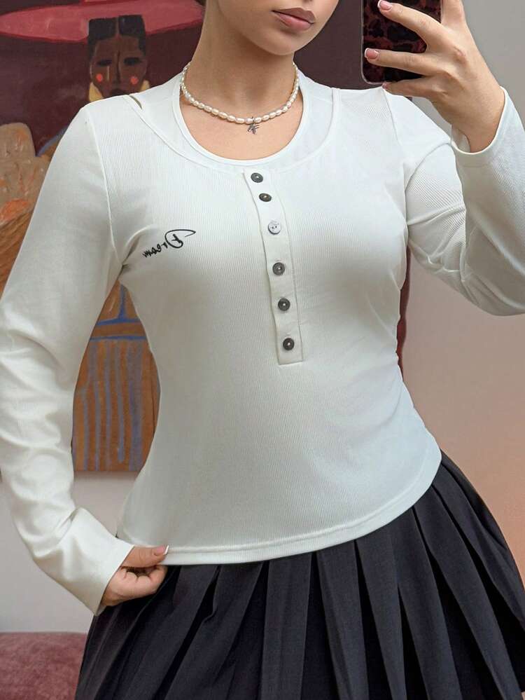 Dazy Plus 2 In 1 Hollow Out Tight Lustful Letter Print Cropped Long Sleeve White T-Shirt