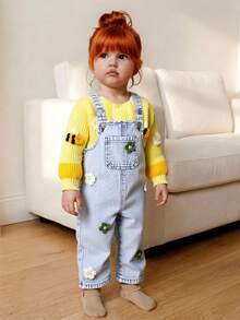 SHEIN Spodnie ogrodniczki z spranego jeansu dla dziewczynek, luźny kombinezon z kwiatowym nadrukiem - Jasny jeans - Zobacz 10