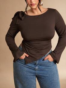 SHEIN BAE Damen Große Größen Neue Lässige Rundhals Einfarbig Kaffeebraun Schulter Schleife Dekor Asymmetrischer Saum Tailliert Gerüschtes Langarm T-Shirt, geeignet für Pendeln und Ausflüge im Frühling, Sommer und Herbst, Weihnachten, Neujahr, Lässig, Große Größen Formell, Elegant, Erntedankfest - Braun - Übersicht 6