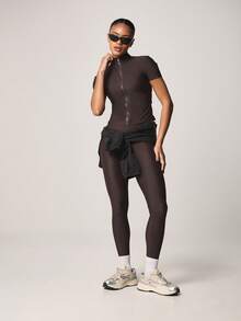 MISSGUIDED Full Zip Mock Neck Short Sleeve Top With High Waisted Leggings Co-Ord Set - Coffee Brown - View 5