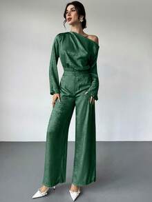 Firerie 女士不对称露肩宽松金属喇叭袖衬衫和松紧腰阔腿裤套装，露肩斜肩裤套装，露肩衬衫套装，金属长袖衬衫裤套装，适合约会、派对、通勤、音乐会、毕业典礼、教师装、正式场合。 - 墨綠色 - 查看 3