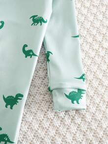 Conjunto de pijama de 2 piezas de top de manga larga y pantalones de punto para bebé niño, con estampado digital de dinosaurios coloridos, cómodo y de moda, para primavera/verano - Multicolor - Ver 6