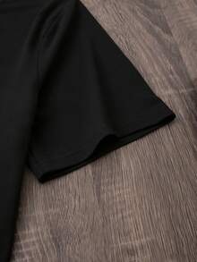 EMERY ROSE Áo thun nữ cổ tròn in họa tiết thời trang - Áo thun cổ tròn dáng casual - Áo thun mỏng nhẹ phù hợp cho mọi mùa. - màu đen - Xem 4