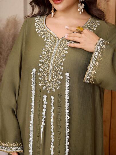 Al Najma Abito elegante da donna taglie forti con ricamo in stile arabo