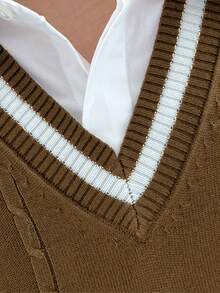 Claim Dot 男士时尚休闲V领针织背心 - 銅色 - 查看 5