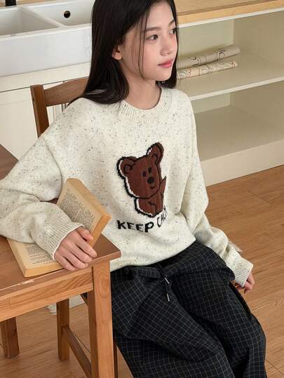DAZY 少女熊与字母图案圆领长袖套头毛衣