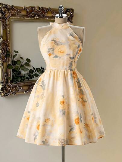 Rometta 大码时尚女装新款法式优雅浪漫印花露背无袖收腰迷你连衣裙，适合春夏、返校、度假、毕业典礼、节日、情人节、圣诞节、音乐节、母亲节、万圣节、感恩节、复活节、国庆节、舞会、约会、派对、婚礼、户外活动等场合。