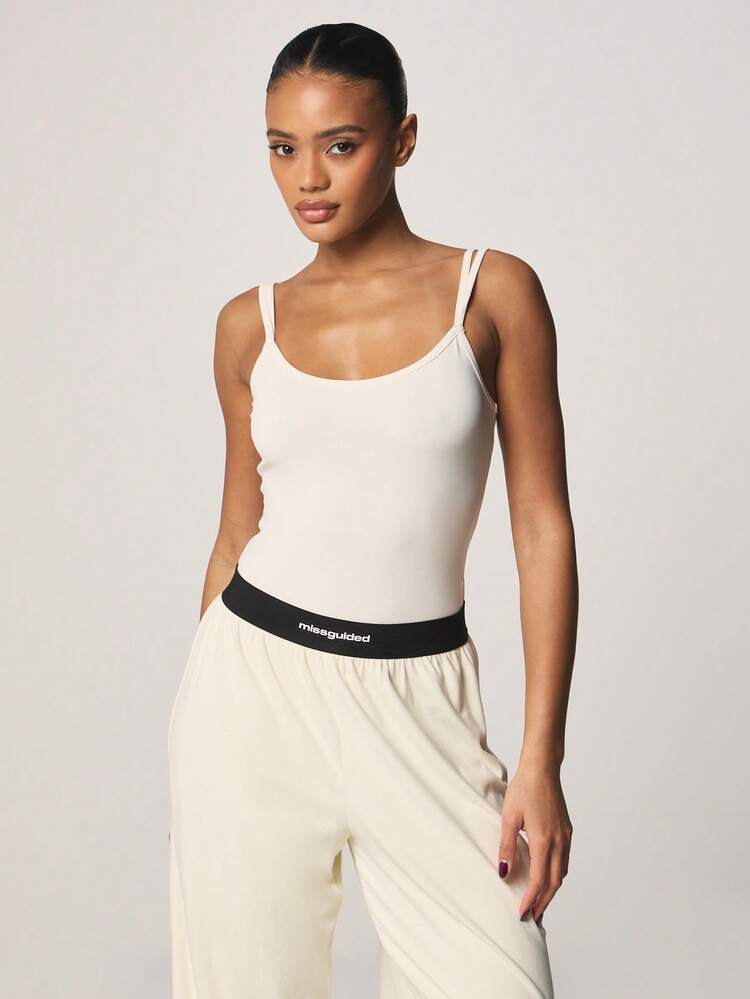 MISSGUIDED Ribbed Scoop Neck Fitted Bodysuit With Adjustable Straps And Snap Bottom Closure For Everyday Comfort And Versatile Layering