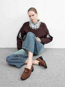 CUCCOO BIZCHIC 复古小皮鞋 圆头粗跟女鞋 山茶花金属扣简约百搭乐福鞋 女士通勤鞋