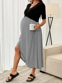 SHEIN Vestido de enfermería casual de maternidad con cuello en V, manga corta, a rayas y parches - Negro - Ver 7