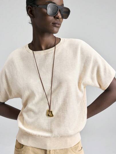 Ontre 女士柔软宽松羊毛混纺半袖毛衣，百搭实用，适合都市通勤、商务休闲、办公室穿着、圣诞节和新年等场合，基础款上衣