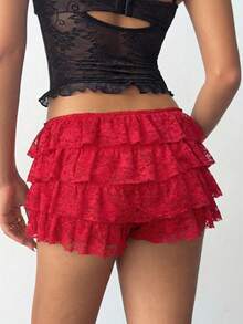 Aloruh 女士性感朋克摇滚波西米亚音乐节Y2K黑色蕾丝层叠荷叶边超短裤，新款蕾丝超低腰短裤 - 紅色 - 查看 2