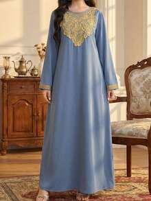 SHEIN 优雅纯色金色花卉贴花长袍，适合少女穿着，款式端庄，适合春夏穿着，可作长袍、休闲长袖睡袍或日常穿着。 - 藍色 - 查看 4