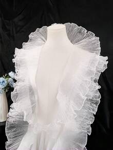 1 chiếc phụ kiện trang trí đa năng, đồ dùng may vá thủ công, vải organza đổi màu óng ánh lấp lánh kiểu nàng tiên cá, với những đường xếp ly thanh lịch, viền ren lớn. Tuyệt vời cho các lễ cưới, tiệc tùng, lễ hội, trang phục sân khấu, thời trang mùa xuân hè, các dự án DIY, sáng tạo thủ công, trang trí quần áo, trang trí nhà cửa. Sản phẩm phổ biến. - trắng - Xem 10