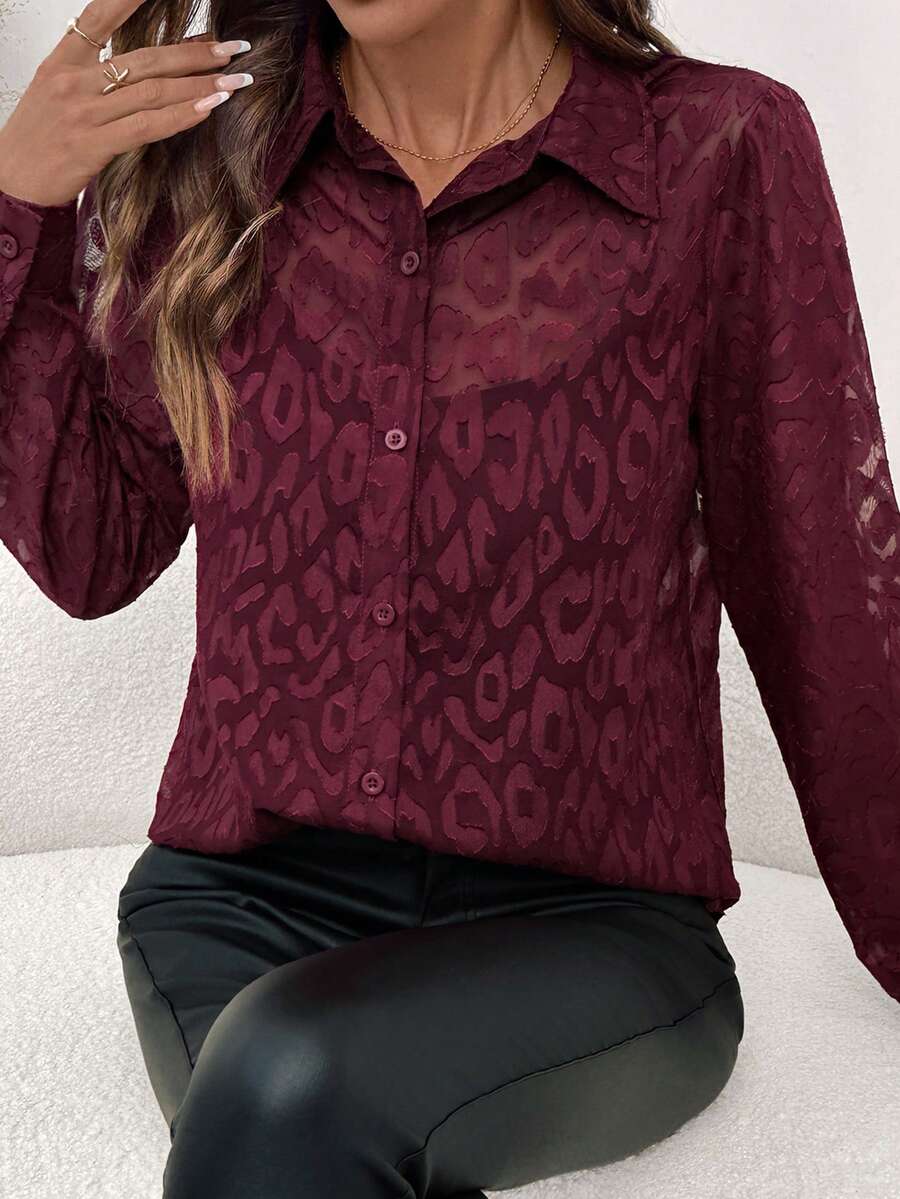 SHEIN Clasi Áo sơ mi nữ dài tay bằng vải chiffon họa tiết da báo thanh lịch, nhẹ nhàng, phù hợp cho đi làm, công sở và nhiều dịp khác, thích hợp cho ngày Valentine mùa xuân/hè. - Màu Đỏ Sâu - Xem 1