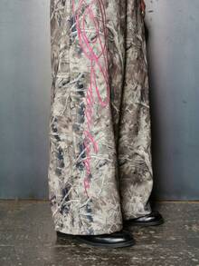 PAVTROS Men Fashionable Y2K Street Style Jungle All-Over Print Pants, Loose Printing Camouflage ,Must-Have Item, Fall - Brown - View 6