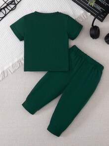 SHEIN Playful Pals Bộ 2 món cho bé trai gồm áo thun ngắn tay cổ tròn in chữ phối màu và quần cạp chun, thích hợp mặc hàng ngày, trang phục bé trai, mùa thu, phù hợp cho bé trai 3 tuổi, quần áo trẻ sơ sinh và trẻ nhỏ, mùa thu. - Nhiều màu - Xem 3