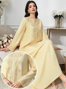 Al Najma 女士优雅纯色拼接水溶性蕾丝镂空领阿拉伯风格连衣裙，秋季 - 黃色 - 查看 2