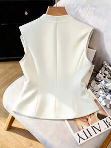 Franclia 女士时尚前、中、侧马刺绣腰部褶皱夹克