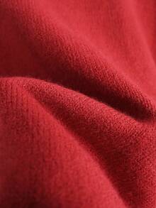 Franclia 这款优雅百搭的红色针织衫散发着浓郁的节日气息。它采用圆领设计，宽松版型，罗纹袖口呈喇叭状，领口处饰有多层珍珠。这款宽松的红色毛衣适合情人节、派对、周年纪念日以及日常穿着，是秋冬季节的理想之选。它优雅时尚，是节日派对、情人节和春季的完美之选。也适合作为女士优雅上衣和派对服饰。 - 紅色 - 查看 6