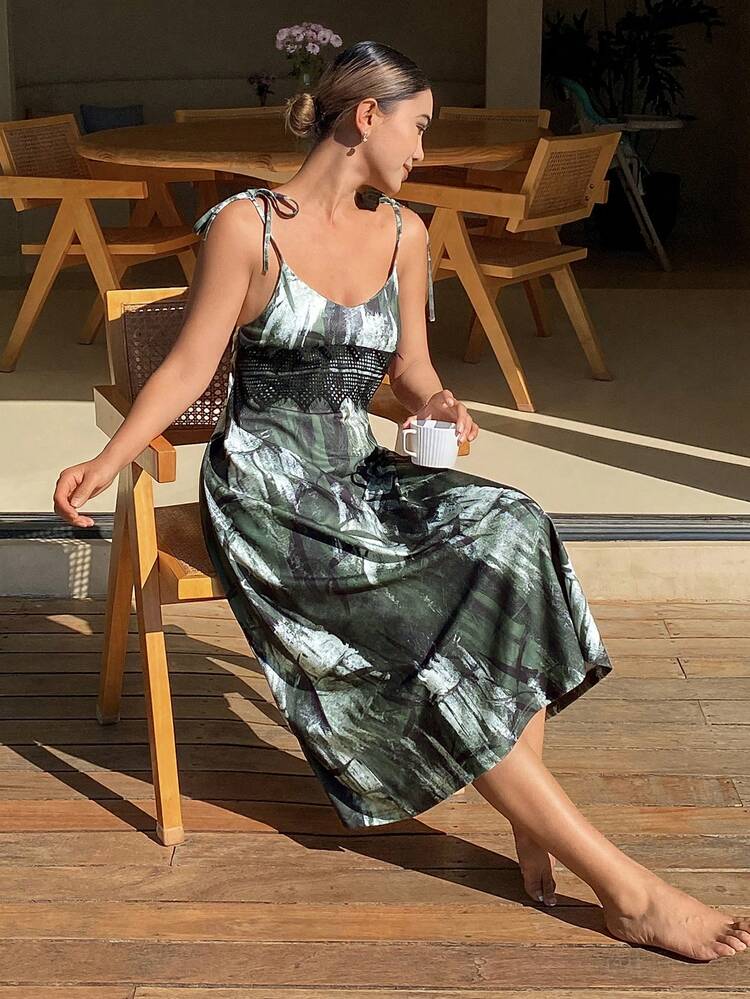 Charming Abstract Floral Print Contrast Color Trim Patchwork Long Camisole Nightgown For Women