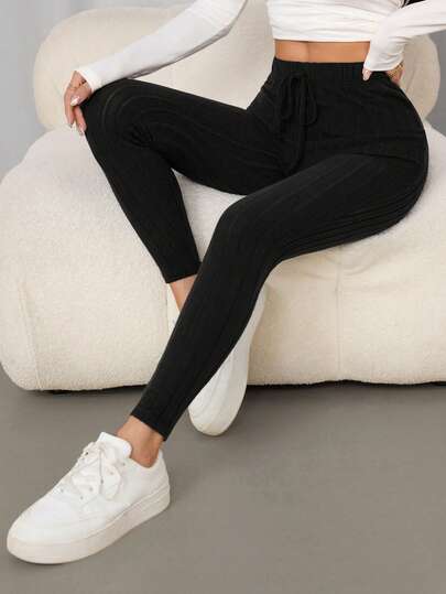 SHEIN PETITE Effen gebreide riblegging met elastische tailleband voor een nauwsluitend figuur, zwarte generfde stof, geschikt voor dames, winter
