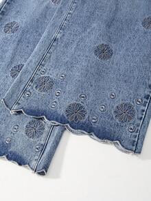 GlowEve Women's Fashion Casual Washed Floral Embroidery Slant Pocket Jeans - Medium Wash - View 6