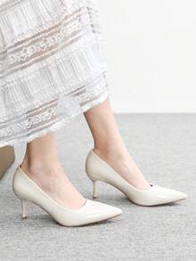 CUCCOO BIZCHIC 女士尖头细高跟酒红色高跟鞋，简约舒适，适合日常通勤、百搭的OL鞋，优雅时尚性感，适合工作、派对、宴会和圣诞节等场合。 - 鏡面米白12 - 查看 5