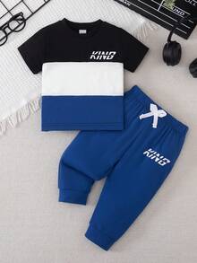 متعدد الألوان