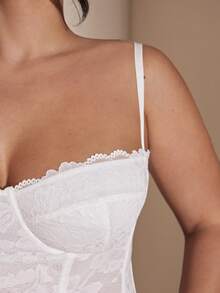 SHEIN BAE Áo hai dây ren xuyên thấu gợi cảm, thích hợp cho tiệc tùng, hẹn hò, thường ngày, đi làm, áo lót dễ thương, áo gợi cảm đi club, áo corset, áo đi chơi, mùa hè, ngày Valentine, quà Valentine cho phụ nữ. - trắng - Xem 7