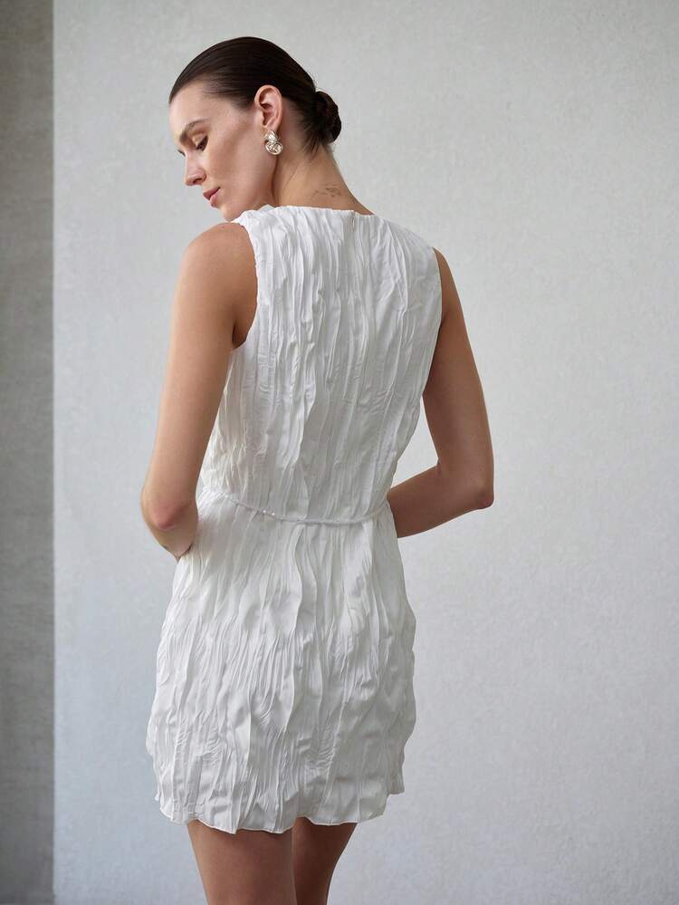 WOMEN'S RUCHED U-NECK SHORT DRESS WITH BEADED BELT, SPRING/SUMMER