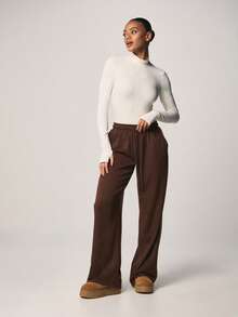 MISSGUIDED 高领长袖罗纹运动连体衣，胸前印花，非常适合休闲运动和训练活动 - 奶油白 - 查看 6