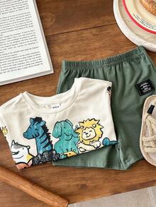 SHEIN Bộ 2 món cho bé trai/bé gái, họa tiết động vật vẽ bằng bút chì màu dễ thương, áo thun cổ tròn rộng và quần short, thích hợp mặc mùa xuân/hè. - Màu be - Xem 6